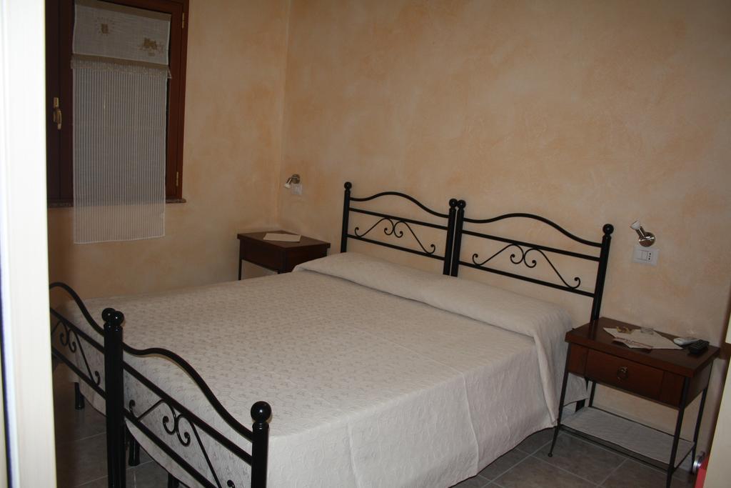 La Pavoncella Bed and Breakfast Villaputzu Exteriör bild