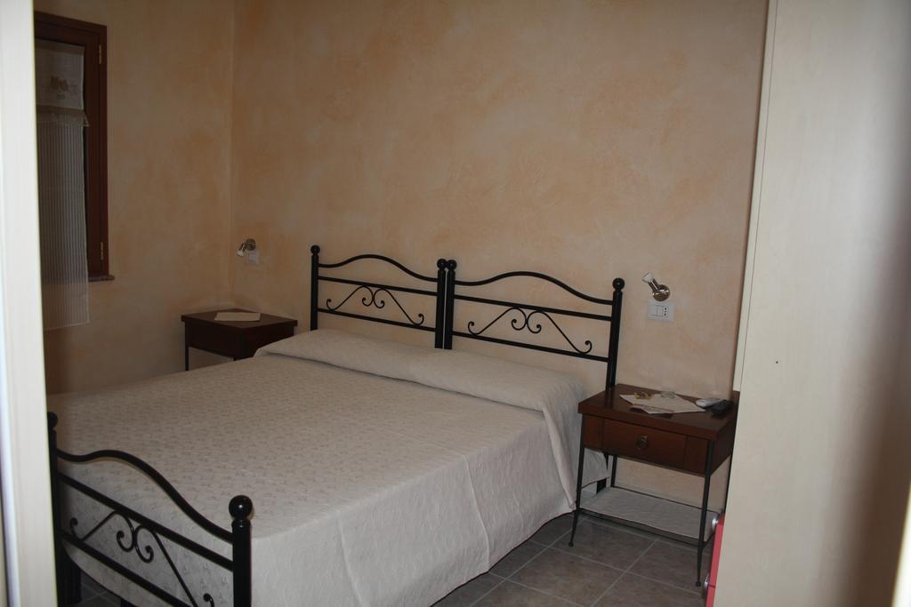 La Pavoncella Bed and Breakfast Villaputzu Exteriör bild